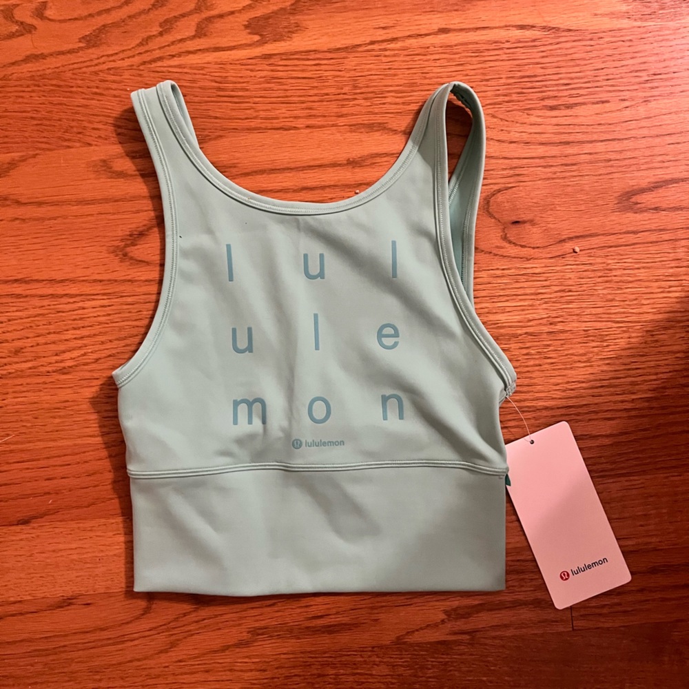 NWT lululemon power pivot tank!!